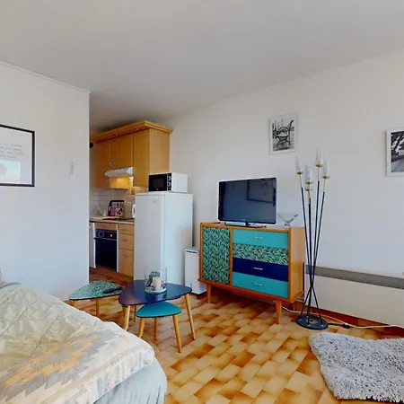 Beau Studio, Plage Et Port A 100m Ideal *